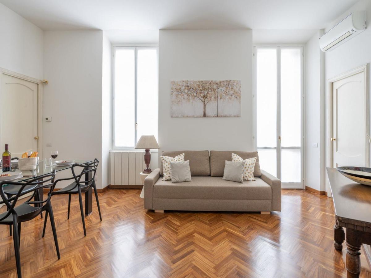The Best Rent - Gorgeous Two-Bedroom Apartment In Porta Nuova District ミラノ エクステリア 写真