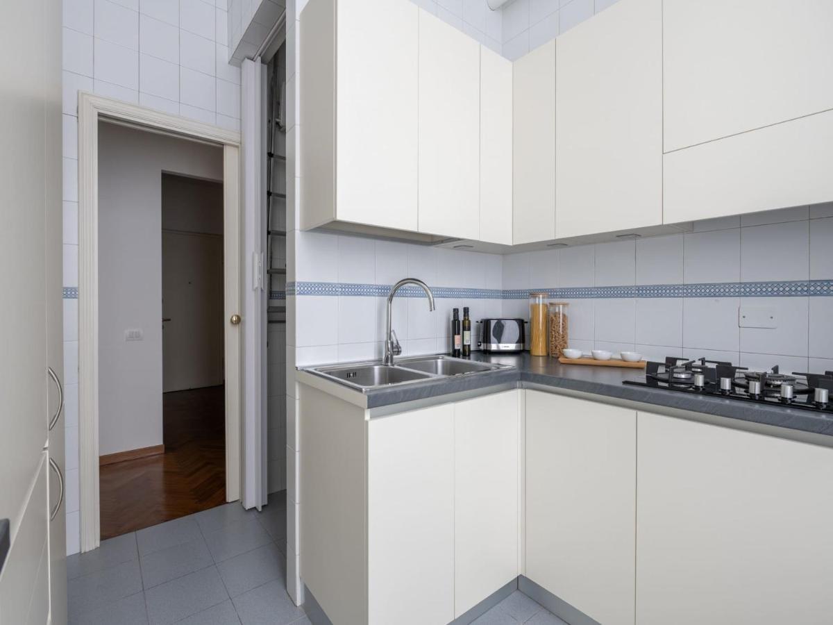 The Best Rent - Gorgeous Two-Bedroom Apartment In Porta Nuova District ミラノ エクステリア 写真