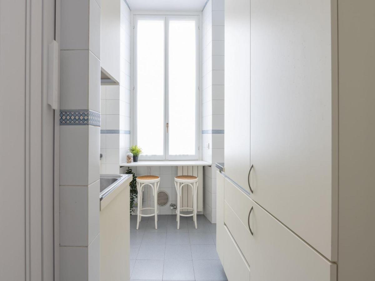 The Best Rent - Gorgeous Two-Bedroom Apartment In Porta Nuova District ミラノ エクステリア 写真
